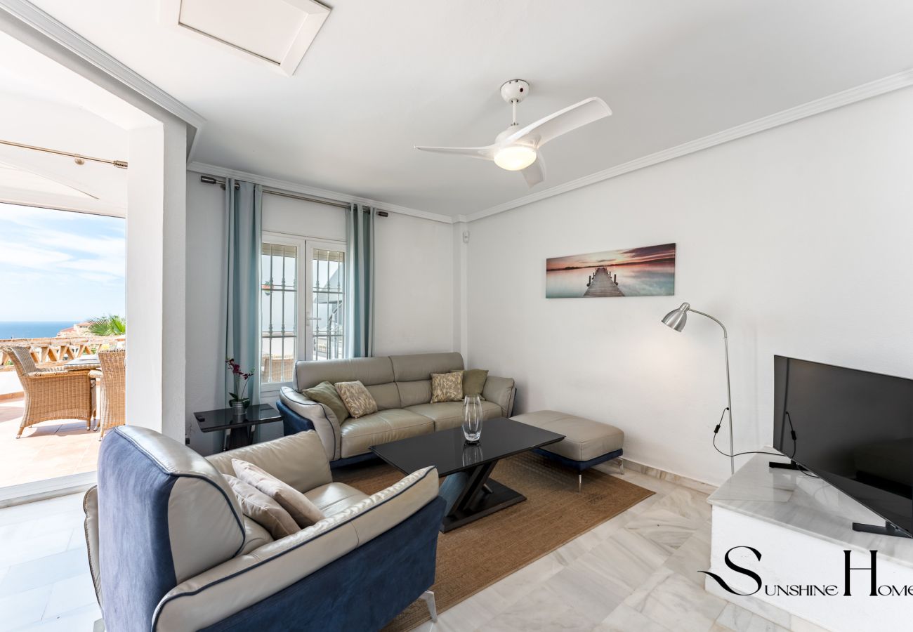 Casa adosada en Benalmádena - Beautiful views family townhouse steps from the BEACH