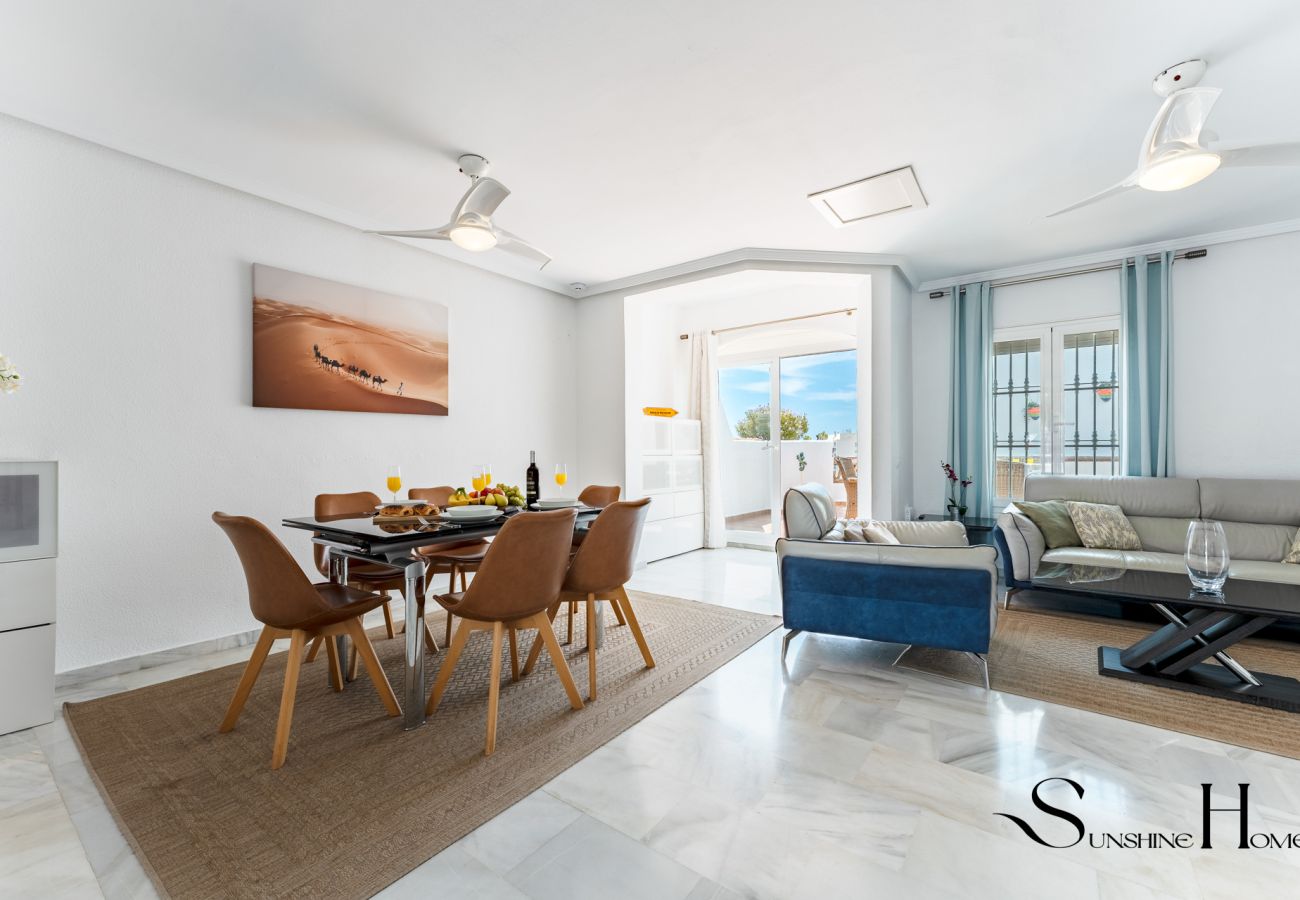 Casa adosada en Benalmádena - Beautiful views family townhouse steps from the BEACH