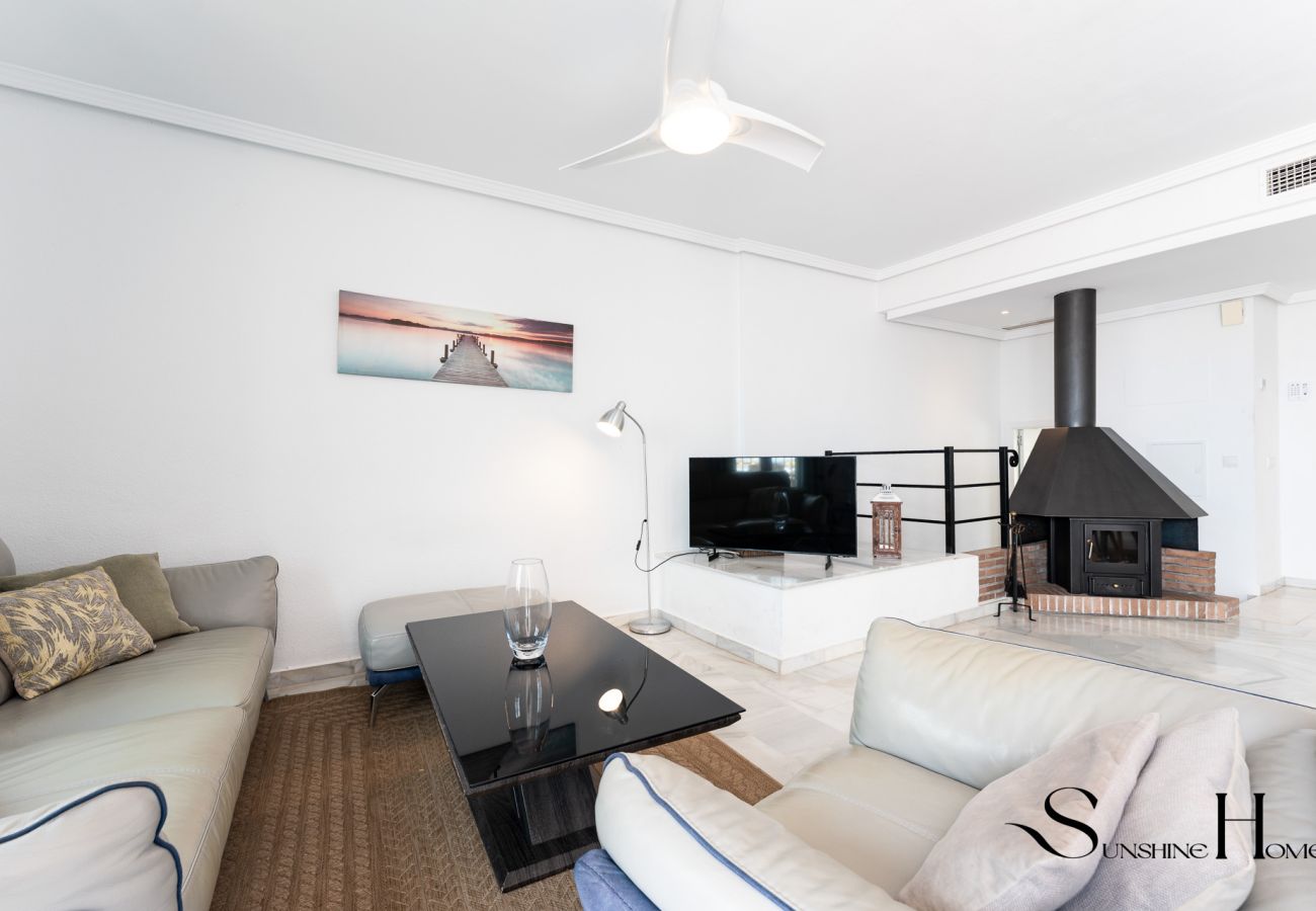 Casa adosada en Benalmádena - Beautiful views family townhouse steps from the BEACH