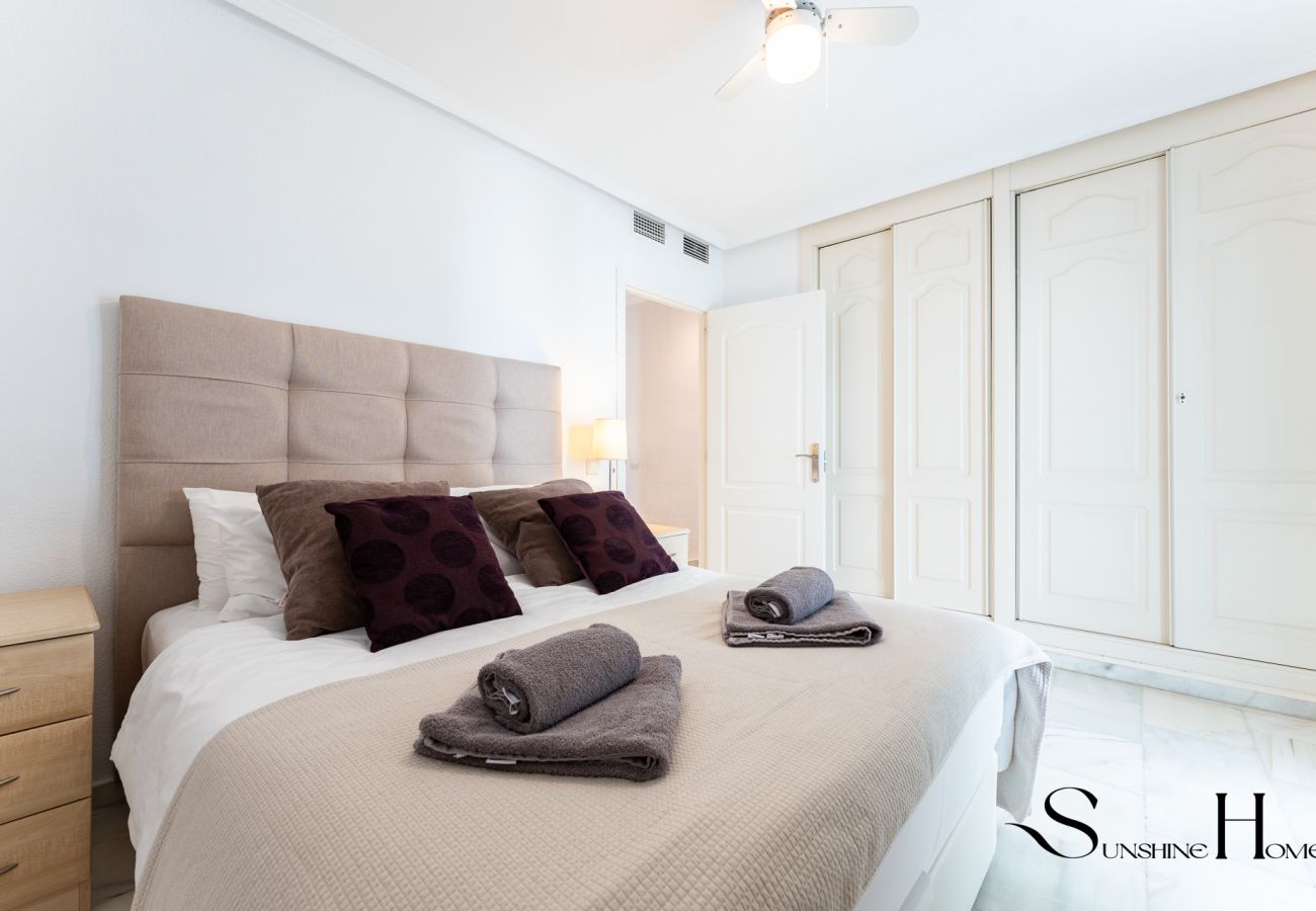 Casa adosada en Benalmádena - Beautiful views family townhouse steps from the BEACH