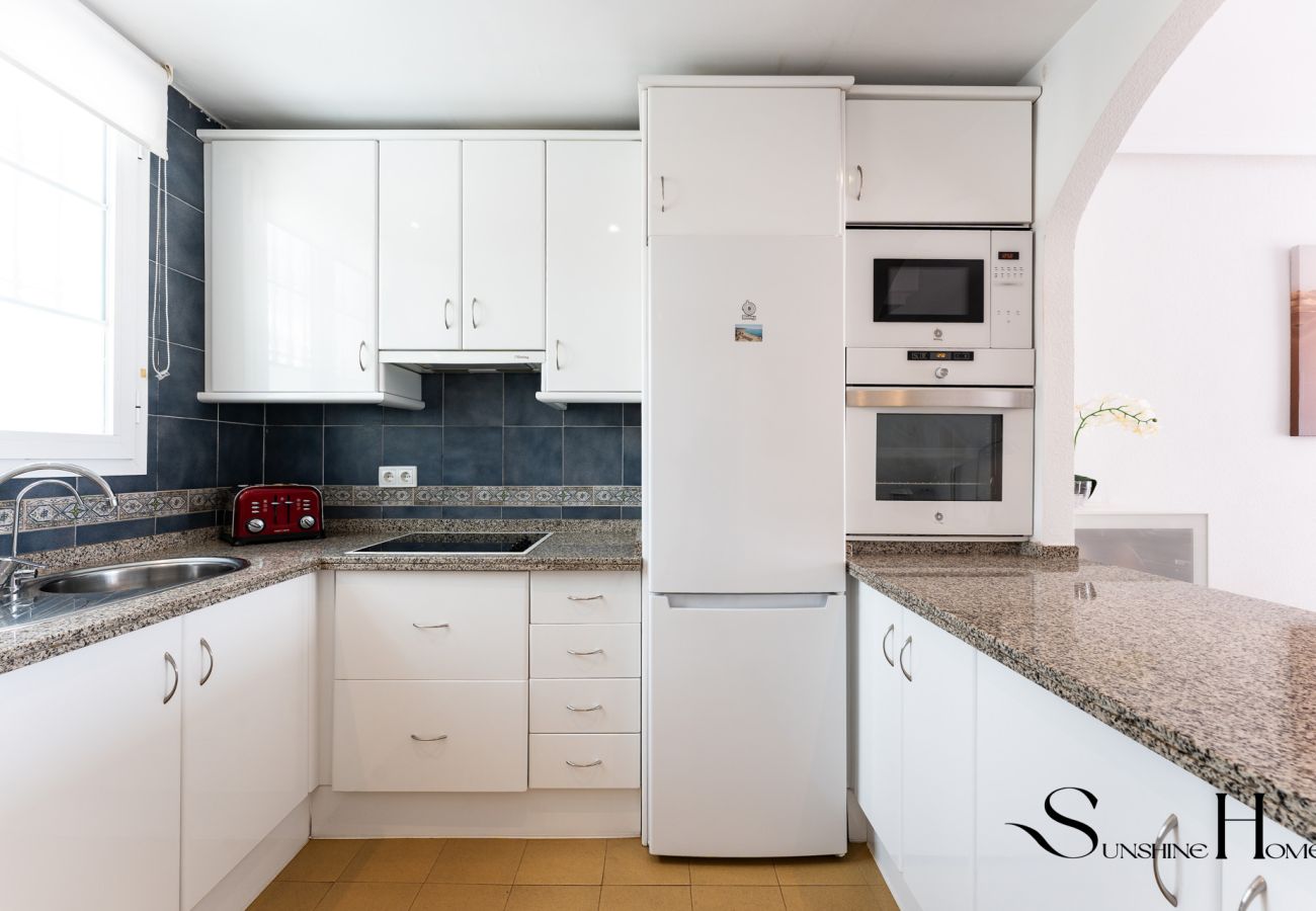 Casa adosada en Benalmádena - Beautiful views family townhouse steps from the BEACH