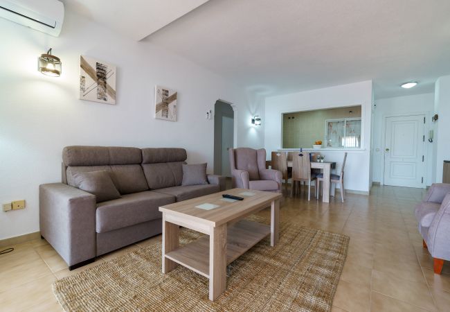 Apartamento en Benalmádena - Living On The BEACH , First Line + Big Terrace Best Views