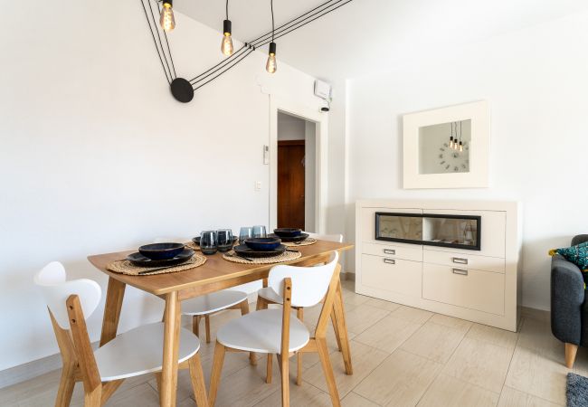 Apartamento en Torremolinos - Seaview 2 bedroom apartment 2min away from a beach Apartamento en Torremolinos - Seaview 2 bedroom apartment 2min away from a beach