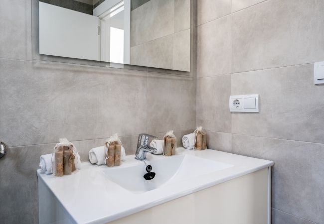 Apartamento en Torremolinos - Seaview 2 bedroom apartment 2min away from a beach Apartamento en Torremolinos - Seaview 2 bedroom apartment 2min away from a beach