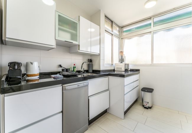 Apartamento en Torremolinos - Seaview 2 bedroom apartment 2min away from a beach Apartamento en Torremolinos - Seaview 2 bedroom apartment 2min away from a beach