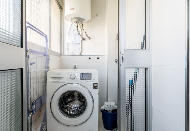 Apartamento en Torremolinos - Seaview 2 bedroom apartment 2min away from a beach Apartamento en Torremolinos - Seaview 2 bedroom apartment 2min away from a beach