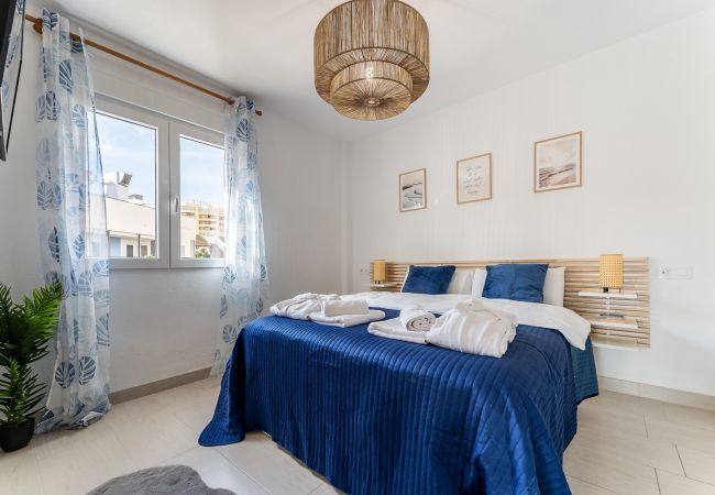 Apartamento en Torremolinos - Seaview 2 bedroom apartment 2min away from a beach Apartamento en Torremolinos - Seaview 2 bedroom apartment 2min away from a beach