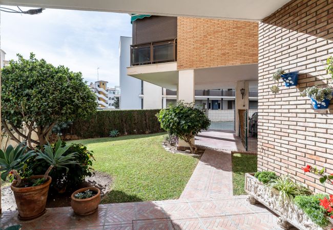 Apartamento en Torremolinos - Seaview 2 bedroom apartment 2min away from a beach Apartamento en Torremolinos - Seaview 2 bedroom apartment 2min away from a beach