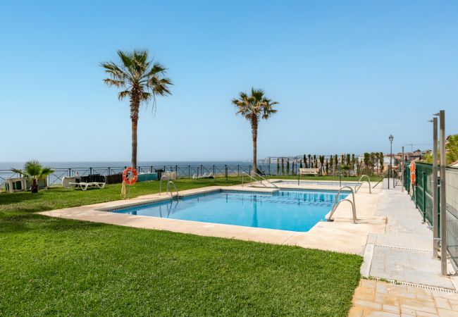 Apartamento en Benalmádena - Spectacular sea views parking and pool 