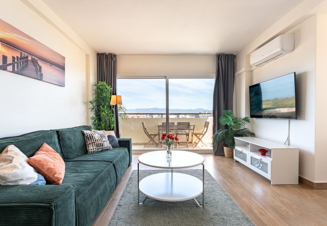 Apartamento en Torremolinos - Sunrise Haven: Spacious, Bright, Pool, Terraces Apartamento en Torremolinos - Sunrise Haven: Spacious, Bright, Pool, Terraces