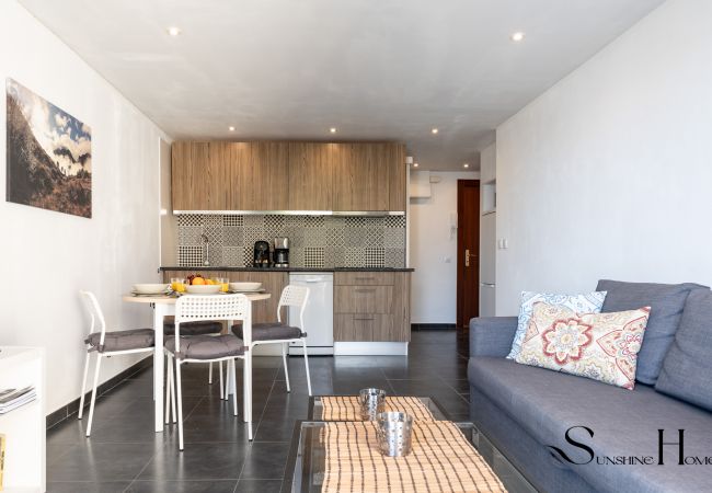 Apartamento en Torremolinos - Stylish Seaview Terrace Retreat Apartamento en Torremolinos - Stylish Seaview Terrace Retreat