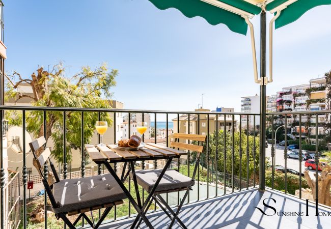 Apartamento en Torremolinos - Stylish Seaview Terrace Retreat Apartamento en Torremolinos - Stylish Seaview Terrace Retreat