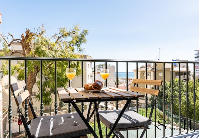 Apartamento en Torremolinos - Stylish Seaview Terrace Retreat Apartamento en Torremolinos - Stylish Seaview Terrace Retreat