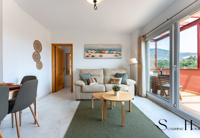 Apartamento en Benalmádena - Amazing Sea and Golf Course view 2BR, Parking Pool Apartamento en Benalmádena - Amazing Sea and Golf Course view 2BR, Parking Pool