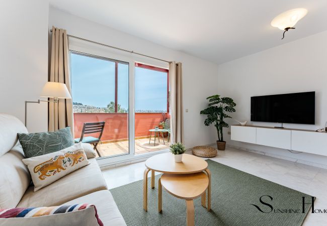 Apartamento en Benalmádena - Amazing Sea and Golf Course view 2BR, Parking Pool Apartamento en Benalmádena - Amazing Sea and Golf Course view 2BR, Parking Pool