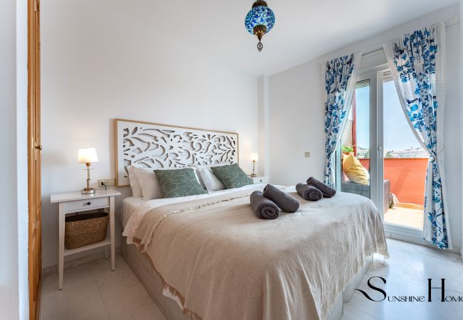 Apartamento en Benalmádena - Amazing Sea and Golf Course view 2BR, Parking Pool Apartamento en Benalmádena - Amazing Sea and Golf Course view 2BR, Parking Pool