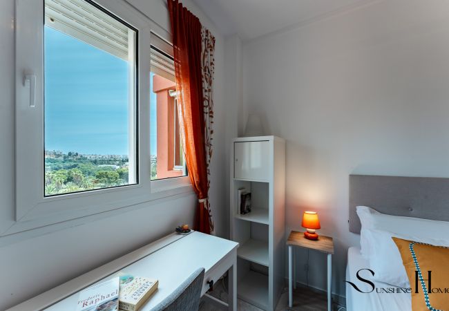 Apartamento en Benalmádena - Amazing Sea and Golf Course view 2BR, Parking Pool Apartamento en Benalmádena - Amazing Sea and Golf Course view 2BR, Parking Pool