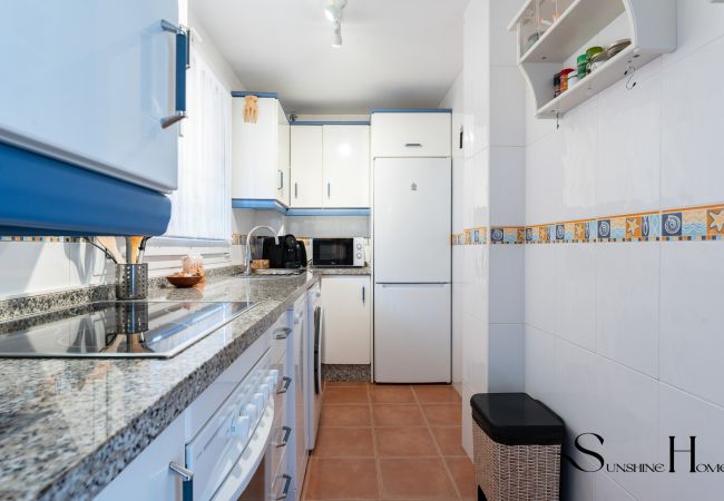 Apartamento en Benalmádena - Amazing Sea and Golf Course view 2BR, Parking Pool Apartamento en Benalmádena - Amazing Sea and Golf Course view 2BR, Parking Pool