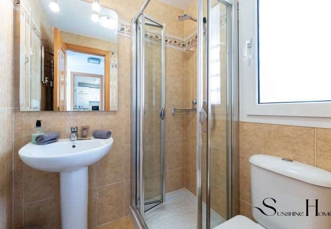 Apartamento en Benalmádena - Amazing Sea and Golf Course view 2BR, Parking Pool Apartamento en Benalmádena - Amazing Sea and Golf Course view 2BR, Parking Pool