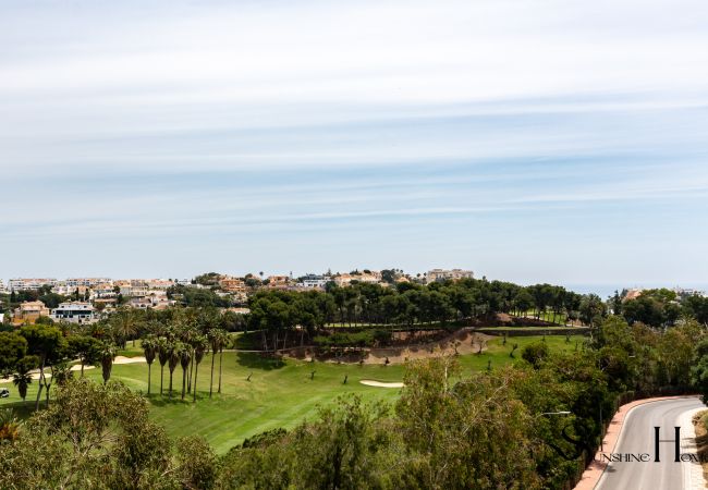 Apartamento en Benalmádena - Amazing Sea and Golf Course view 2BR, Parking Pool Apartamento en Benalmádena - Amazing Sea and Golf Course view 2BR, Parking Pool