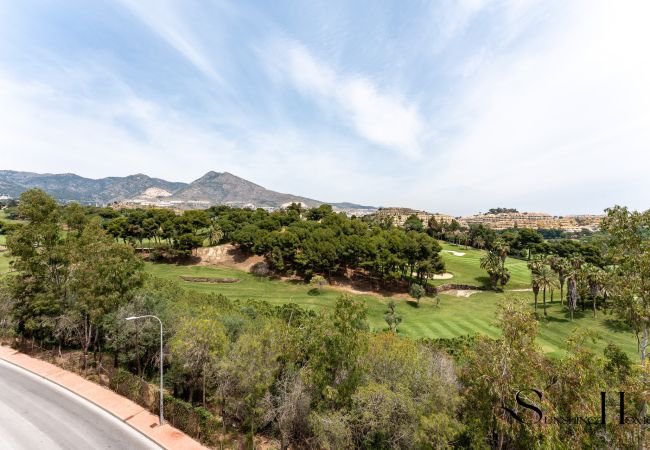 Apartamento en Benalmádena - Amazing Sea and Golf Course view 2BR, Parking Pool Apartamento en Benalmádena - Amazing Sea and Golf Course view 2BR, Parking Pool