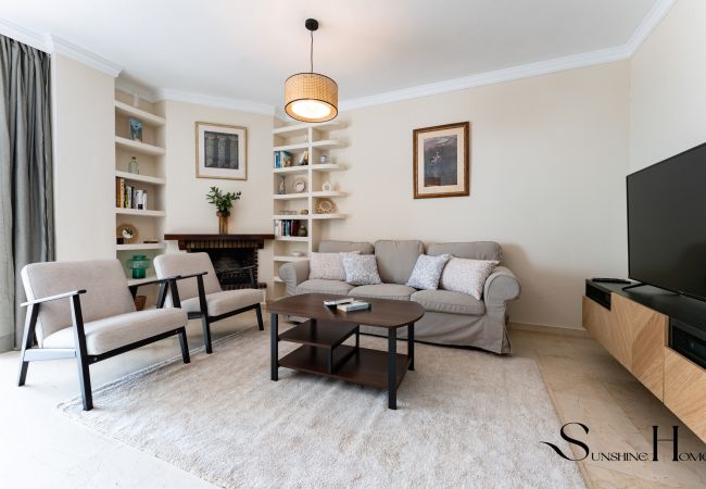 Apartamento en Fuengirola - Perfect Location 3 Bedrooms 2 bath, Parking, Pool Apartamento en Fuengirola - Perfect Location 3 Bedrooms 2 bath, Parking, Pool