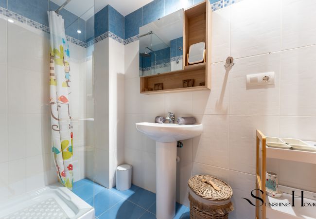 Apartamento en Fuengirola - Tranquil 2 Bed 2 Bath Retreat, Pool, Parking Apartamento en Fuengirola - Tranquil 2 Bed 2 Bath Retreat, Pool, Parking