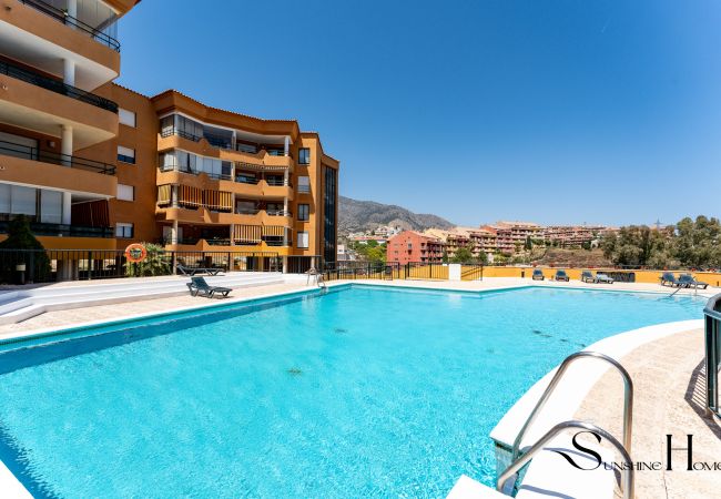 Apartamento en Fuengirola - Tranquil 2 Bed 2 Bath Retreat, Pool, Parking Apartamento en Fuengirola - Tranquil 2 Bed 2 Bath Retreat, Pool, Parking