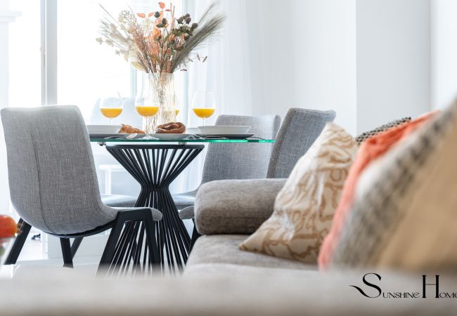 Apartamento en Benalmádena - Fancy 2BR Retreat: Pool, Parking, Wonderful Views Apartamento en Benalmádena - Fancy 2BR Retreat: Pool, Parking, Wonderful Views