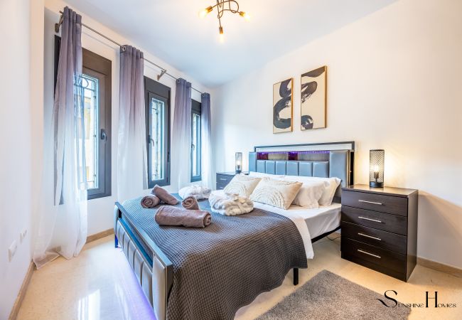 Casa adosada en Fuengirola - Luxury townhouse with rooftop Sauna & Jacuzzi Casa adosada en Fuengirola - Luxury townhouse with rooftop Sauna & Jacuzzi