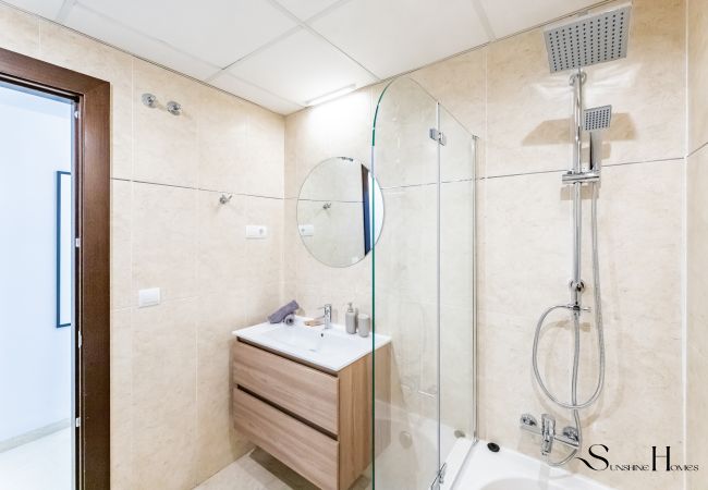 Casa adosada en Fuengirola - Luxury townhouse with rooftop Sauna & Jacuzzi Casa adosada en Fuengirola - Luxury townhouse with rooftop Sauna & Jacuzzi