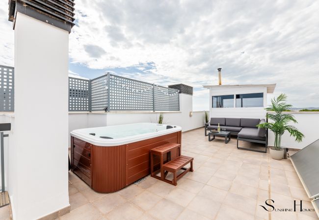 Casa adosada en Fuengirola - Luxury townhouse with rooftop Sauna & Jacuzzi Casa adosada en Fuengirola - Luxury townhouse with rooftop Sauna & Jacuzzi