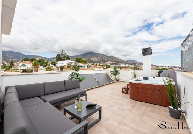 Casa adosada en Fuengirola - Luxury townhouse with rooftop Sauna & Jacuzzi Casa adosada en Fuengirola - Luxury townhouse with rooftop Sauna & Jacuzzi