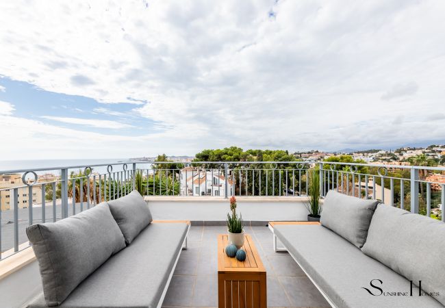 Casa adosada en Fuengirola - Luxury townhouse with rooftop Sauna & Jacuzzi Casa adosada en Fuengirola - Luxury townhouse with rooftop Sauna & Jacuzzi