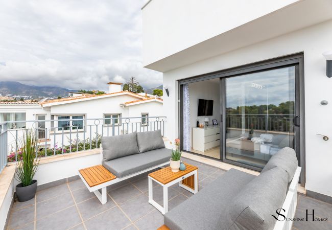 Casa adosada en Fuengirola - Luxury townhouse with rooftop Sauna & Jacuzzi Casa adosada en Fuengirola - Luxury townhouse with rooftop Sauna & Jacuzzi