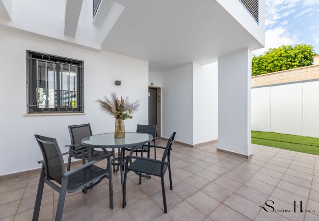 Casa adosada en Fuengirola - Luxury townhouse with rooftop Sauna & Jacuzzi Casa adosada en Fuengirola - Luxury townhouse with rooftop Sauna & Jacuzzi
