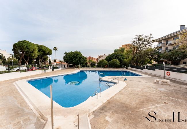 Apartamento en Benalmádena - Stylish Retreat: 1-Bed, Pool, Sleeps 3 Apartamento en Benalmádena - Stylish Retreat: 1-Bed, Pool, Sleeps 3