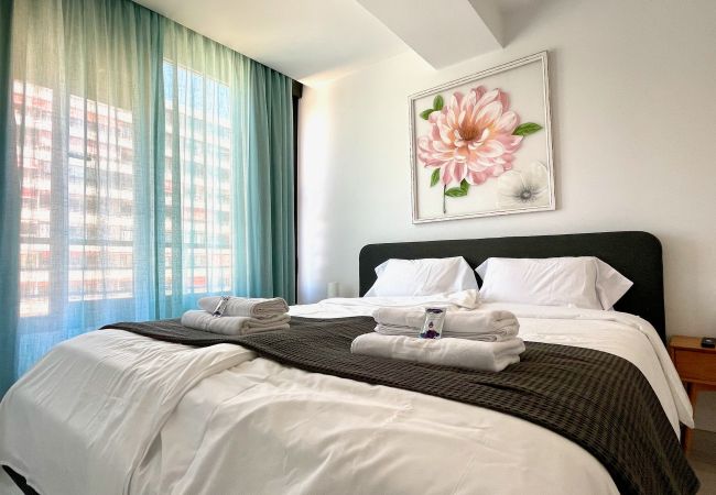 Apartamento en Torremolinos - Exquisite Central 2 Bedroom apt, Pool, Views Apartamento en Torremolinos - Exquisite Central 2 Bedroom apt, Pool, Views