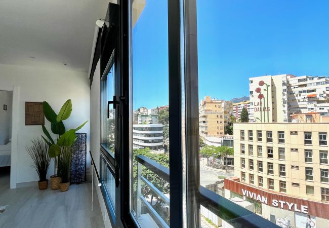 Apartamento en Torremolinos - Exquisite Central 2 Bedroom apt, Pool, Views Apartamento en Torremolinos - Exquisite Central 2 Bedroom apt, Pool, Views
