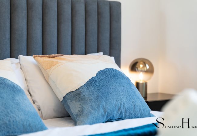 Apartamento en Benalmádena - Coastal 2BR Apartment, Parking, Pool Apartamento en Benalmádena - Coastal 2BR Apartment, Parking, Pool