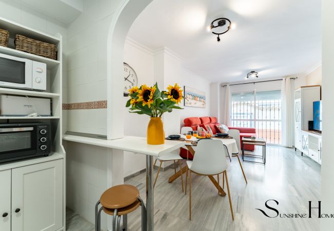 Apartamento en Torremolinos - 50 Meters from the Beach, 1 Bedroom with Parking Apartamento en Torremolinos - 50 Meters from the Beach, 1 Bedroom with Parking