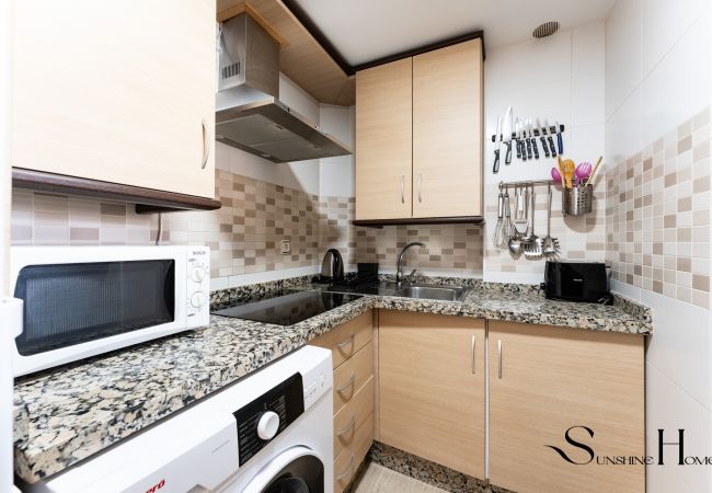 Apartamento en Torremolinos - Cozy 2 Bedroom Duplex, Parking, Terrace, Office, Pool!  Apartamento en Torremolinos - Cozy 2 Bedroom Duplex, Parking, Terrace, Office, Pool!