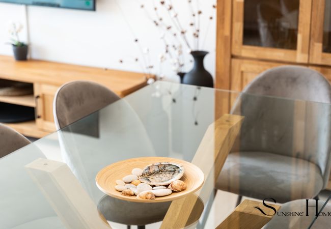 Apartamento en Fuengirola - Luxury Beach Escape, Pools, Gym & Sauna +Parking Apartamento en Fuengirola - Luxury Beach Escape, Pools, Gym & Sauna +Parking