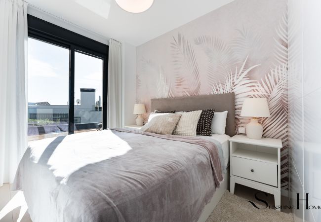 Apartamento en Fuengirola - Luxury Beach Escape, Pools, Gym & Sauna +Parking Apartamento en Fuengirola - Luxury Beach Escape, Pools, Gym & Sauna +Parking