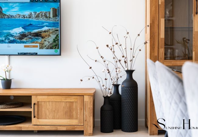 Apartamento en Fuengirola - Luxury Beach Escape, Pools, Gym & Sauna +Parking Apartamento en Fuengirola - Luxury Beach Escape, Pools, Gym & Sauna +Parking