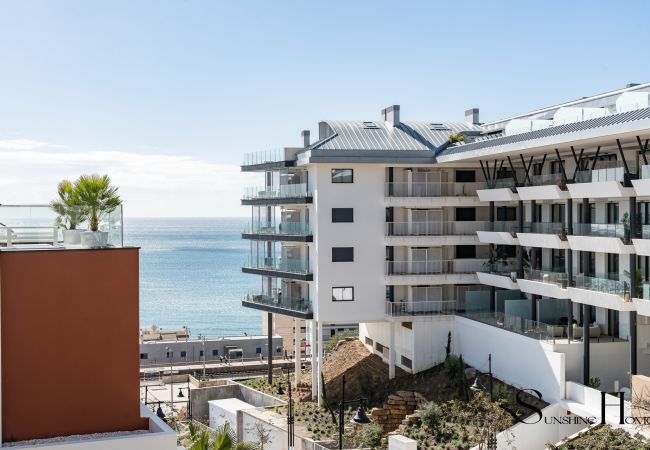 Apartamento en Fuengirola - Luxury Beach Escape, Pools, Gym & Sauna +Parking Apartamento en Fuengirola - Luxury Beach Escape, Pools, Gym & Sauna +Parking