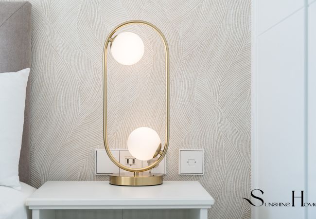 Apartamento en Fuengirola - Luxury Beach Escape, Pools, Gym & Sauna +Parking Apartamento en Fuengirola - Luxury Beach Escape, Pools, Gym & Sauna +Parking