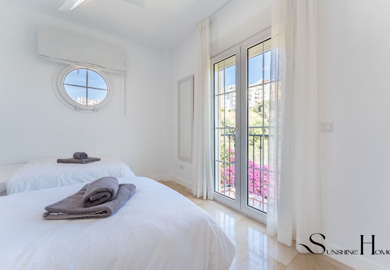 Casa adosada en Mijas Costa - Peaceful Lux, 3 Bed townhouse 10 min to the Beach