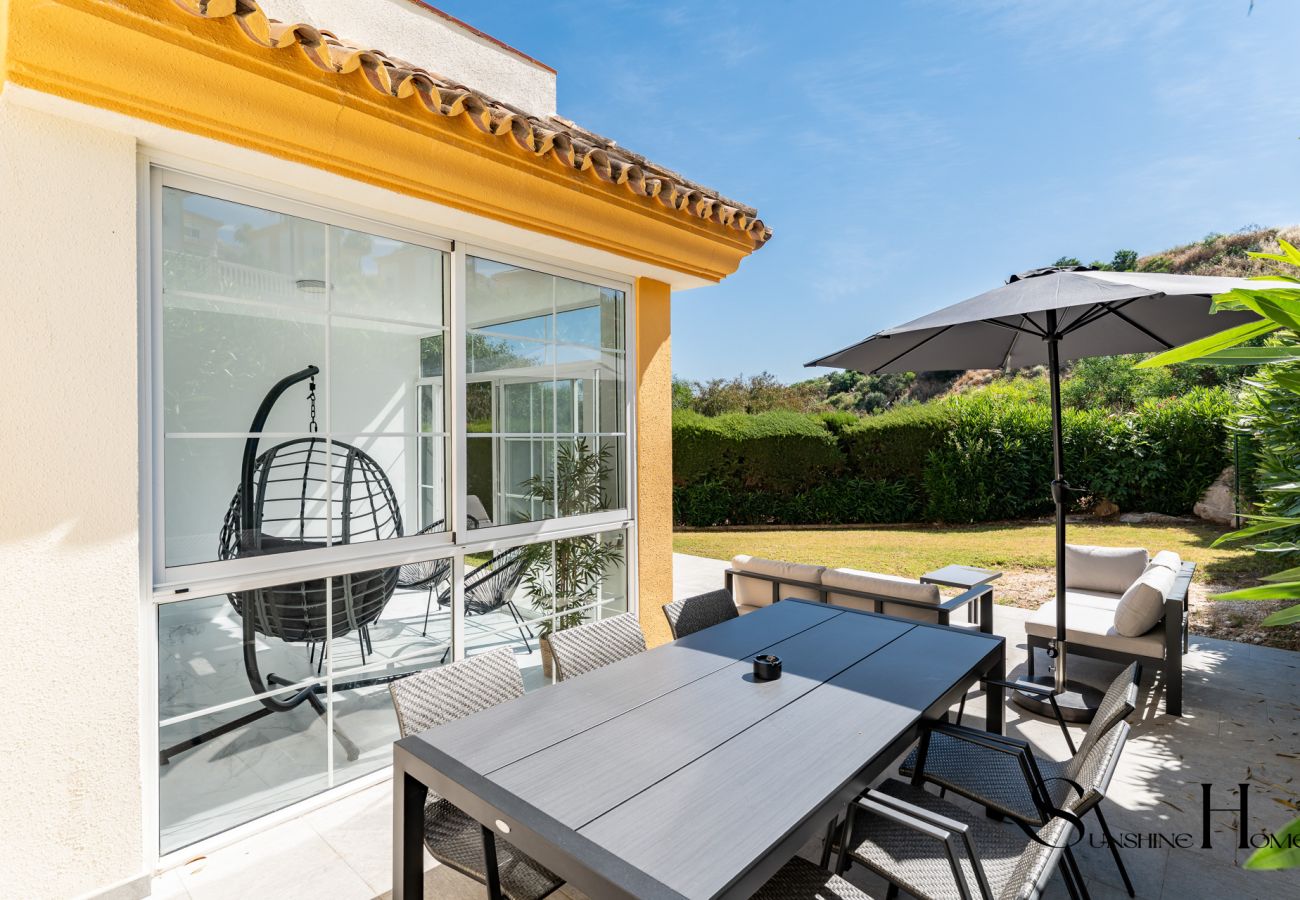 Casa adosada en Mijas Costa - Peaceful Lux, 3 Bed townhouse 10 min to the Beach