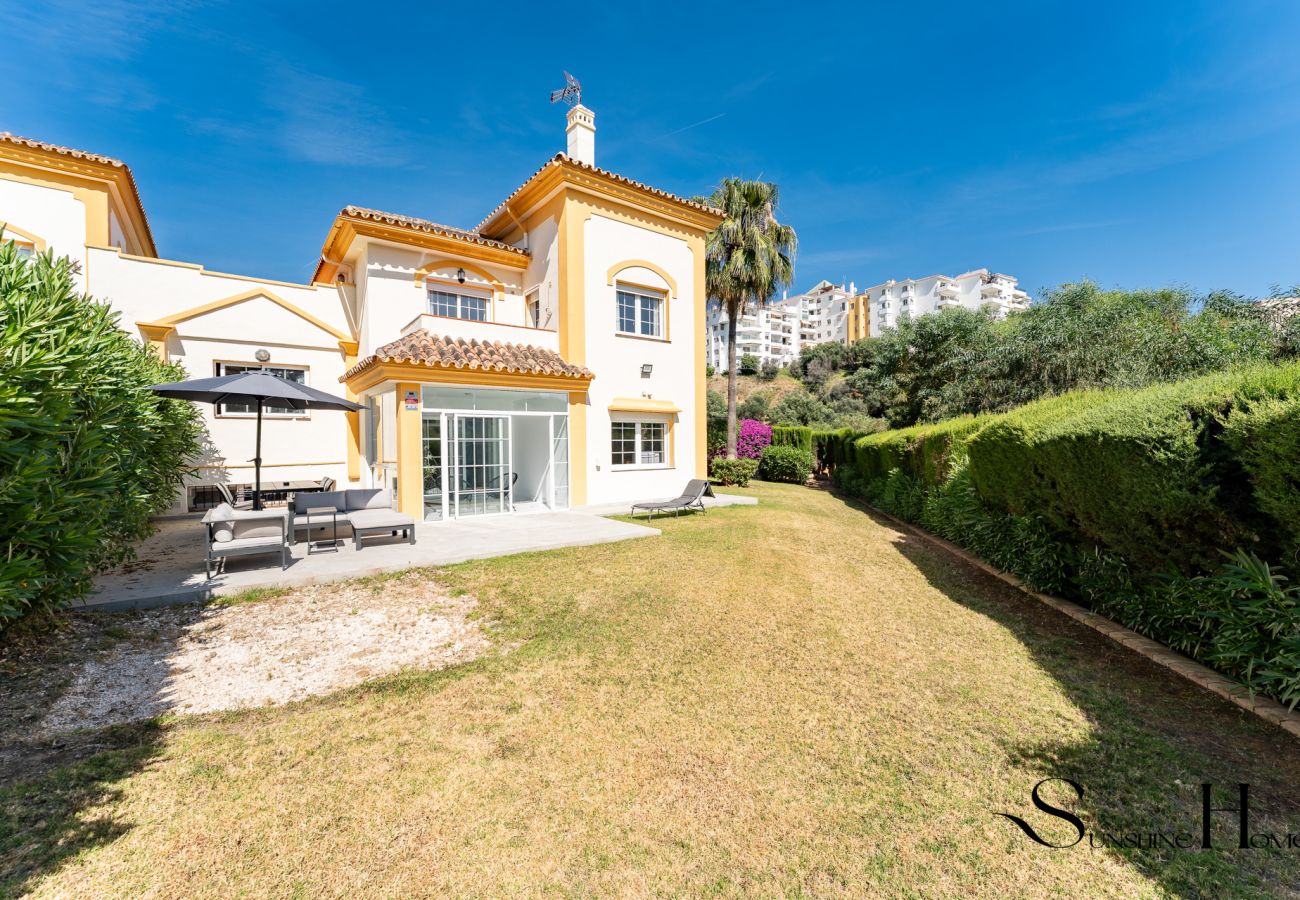 Casa adosada en Mijas Costa - Peaceful Lux, 3 Bed townhouse 10 min to the Beach
